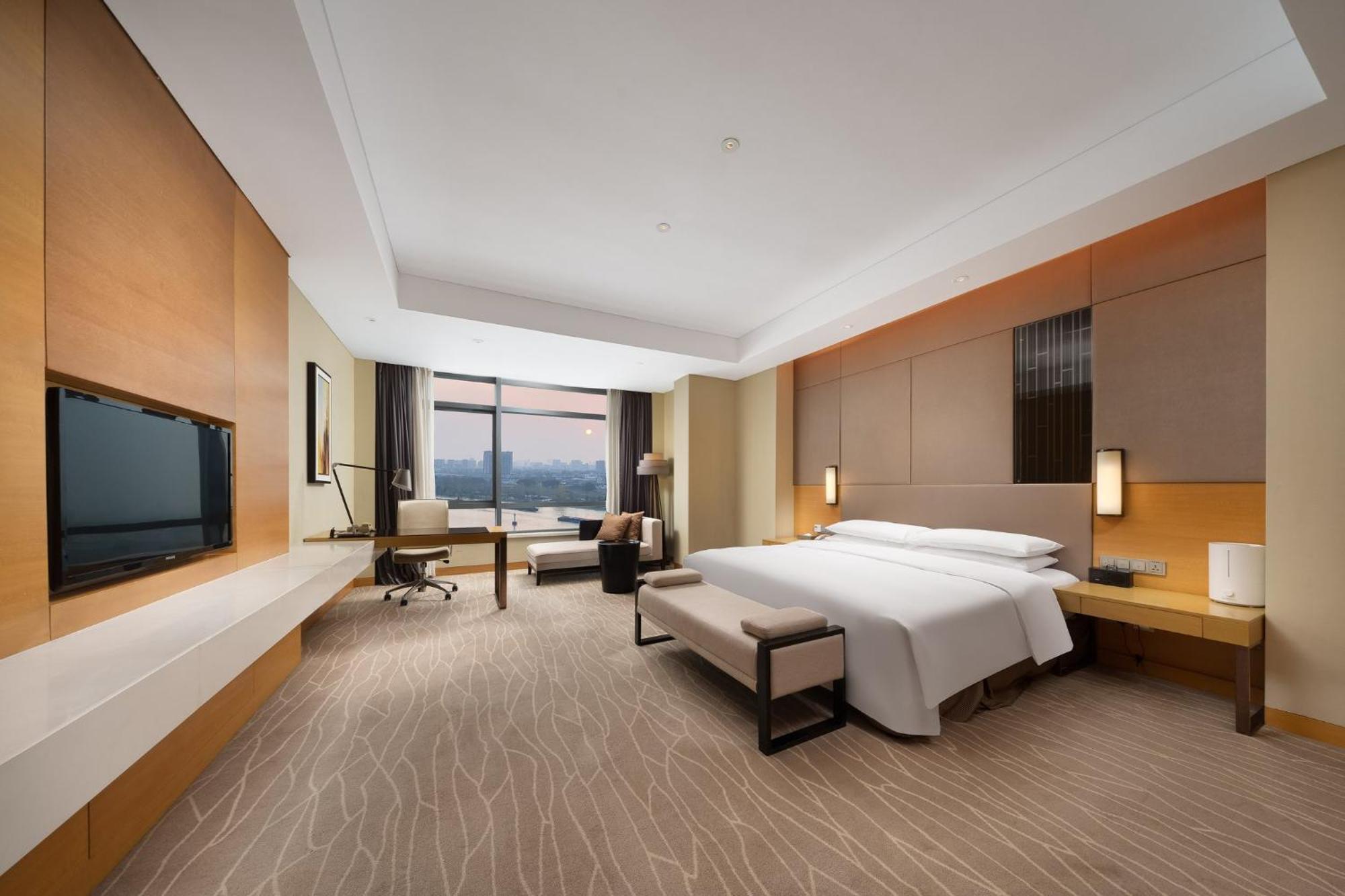 Отель Crowne Plaza Yangzhou By Ihg Экстерьер фото